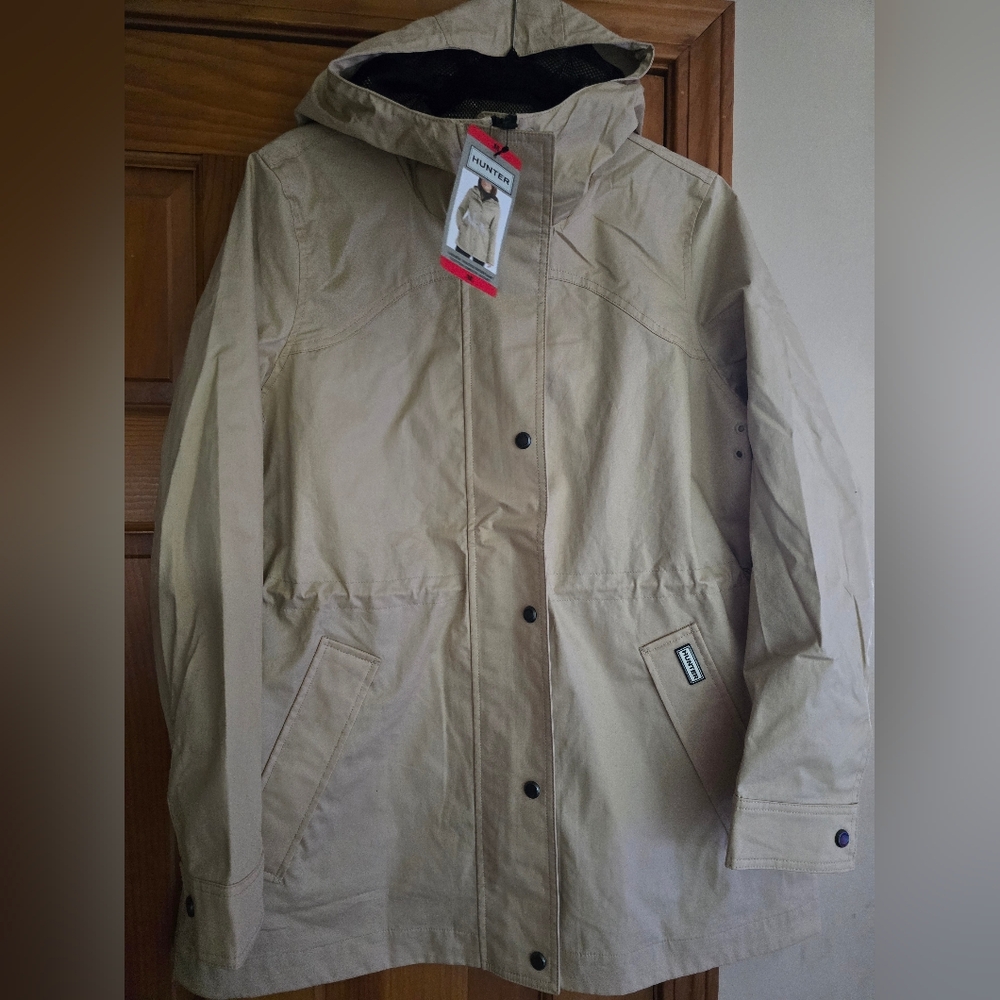 Womens HUNTER Rain Jacket Beige NWT